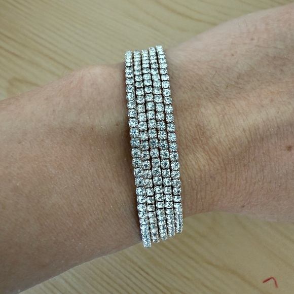 Elegant Rhinestone Coil Rose Gold Women's Bangle Bracelet - Picture 2 of 5